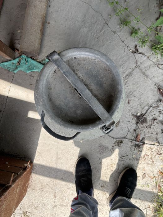 Продам бидон 40л