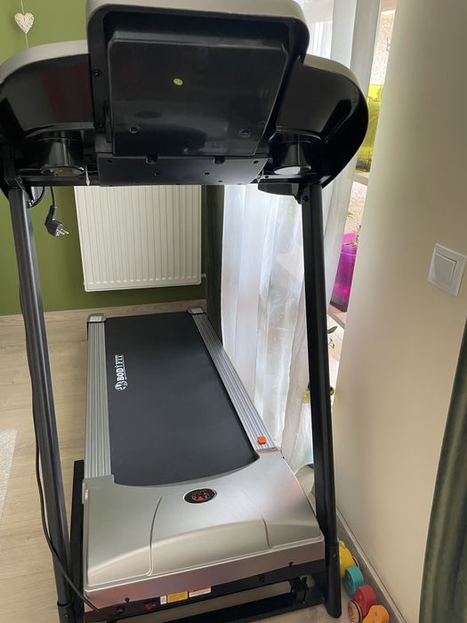 Banda de alergat electrica BodyFit A2000