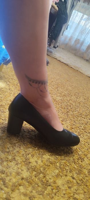 Стилни, удобно, черни обувки