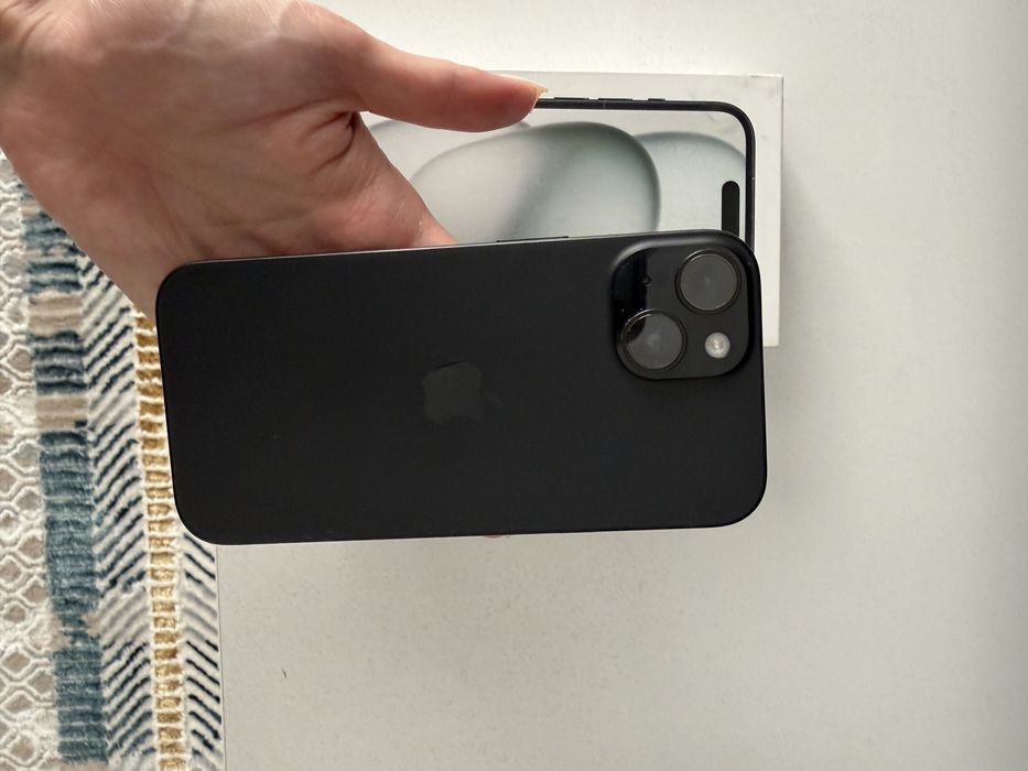 Продам iPhone 15
