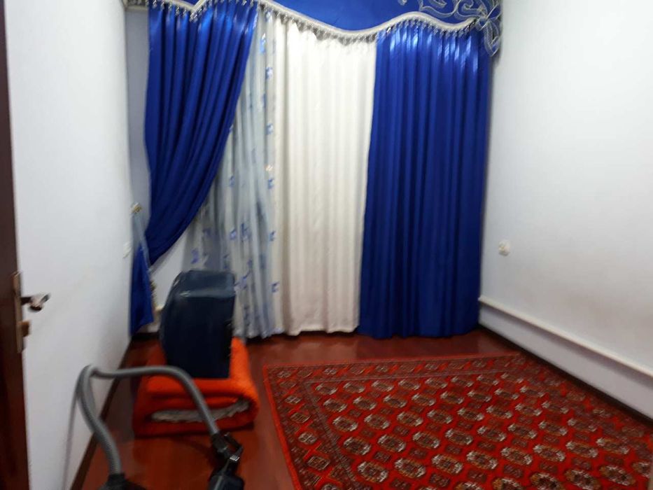 3 xonali kvartira ijaraga beriladi.