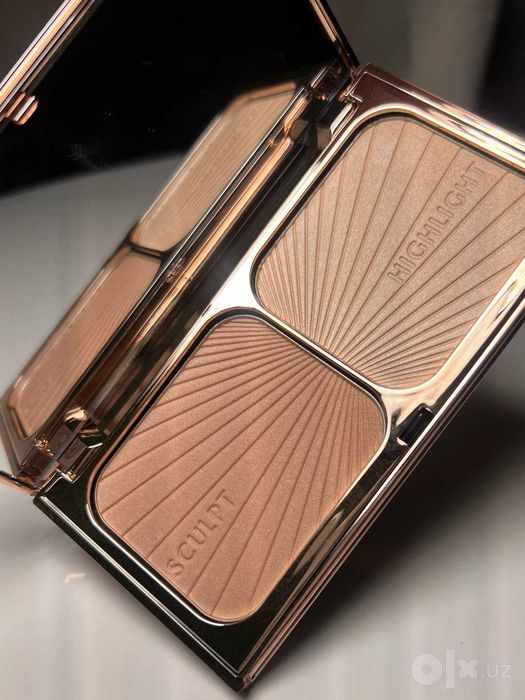 Оригинальная палетка (бронзер+хайлайтер) от Charlotte Tilbury