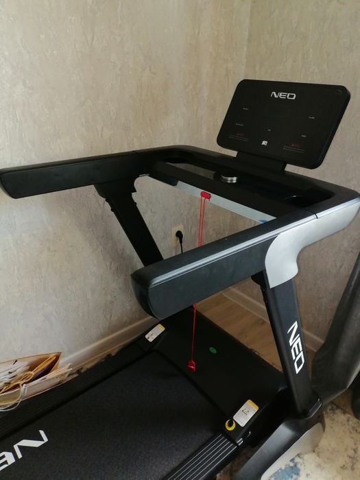 Продам новую беговую дорожку