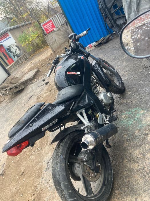 Мотоцикл Daelim Roadwin 125