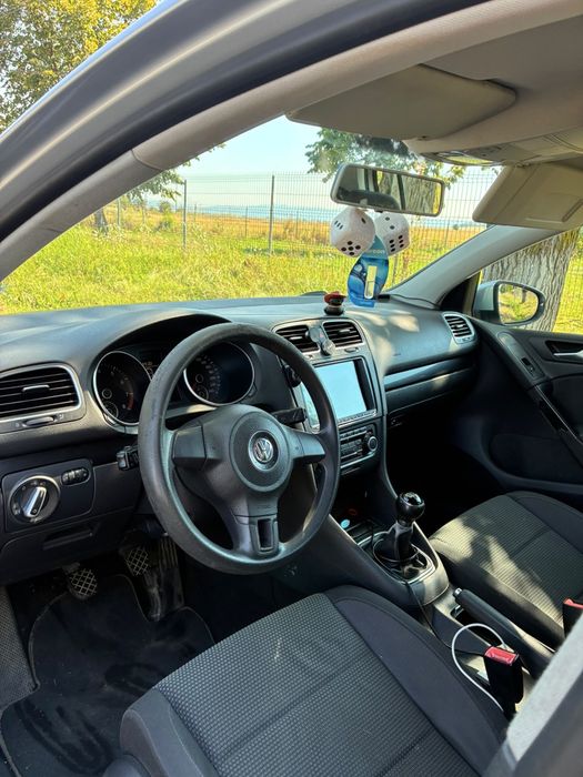 VOLKSWAGEN Golf 2010 — imagine 5