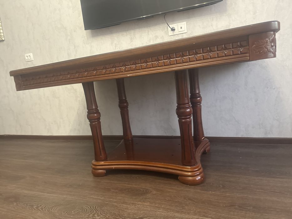 Стол со стульями 6 шт , дерево !