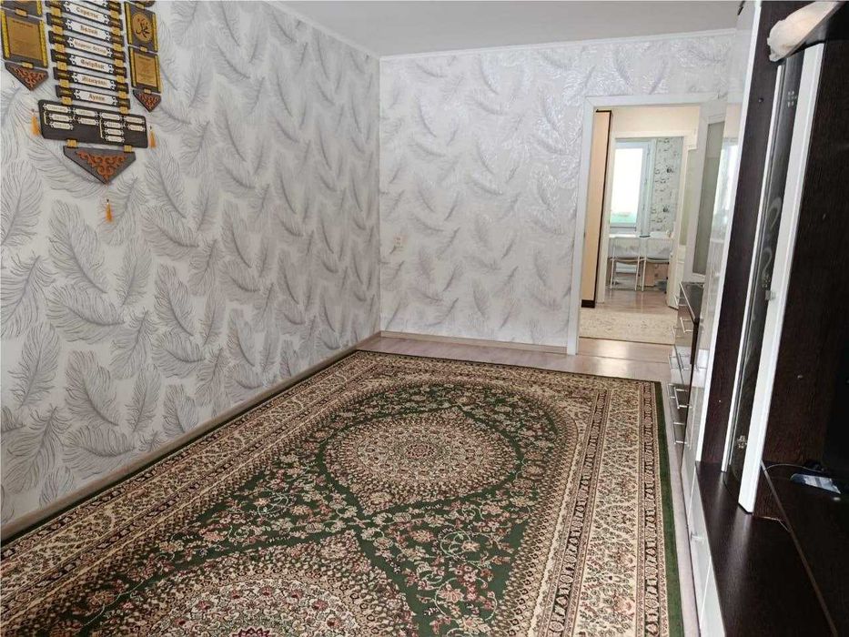 Трехкомнатная УП 8 микрорайон