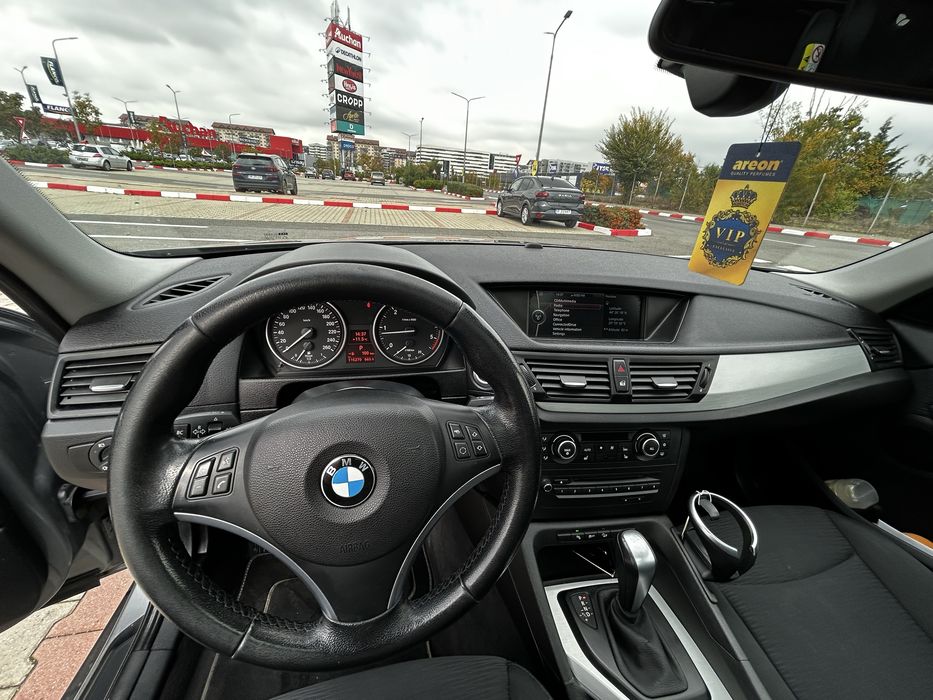 BMW X1 2011 — imagine 5