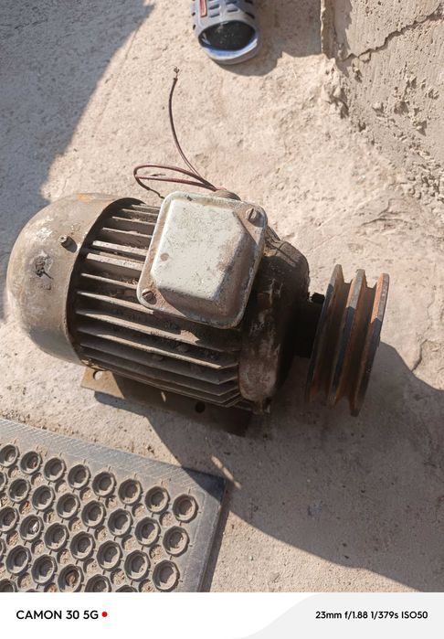 Электродвигатель асинхронный