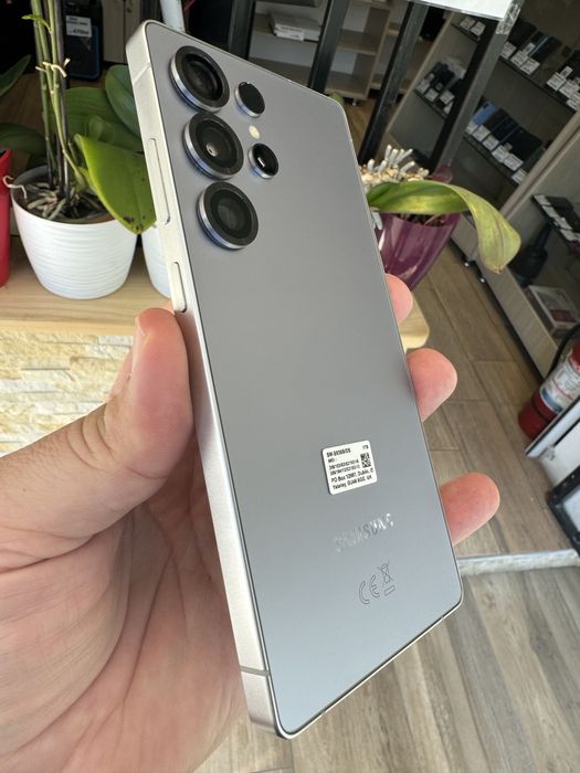 Samsung S25 Ultra 1TB/12gb Ram Titanium SilverBlue-100%baterie