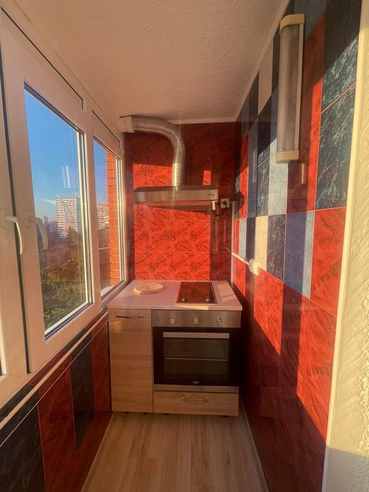 Дава се под наем Тристаен апартамент в Бургас, Лазур - 100 кв.м за 561 € - Снимка #7