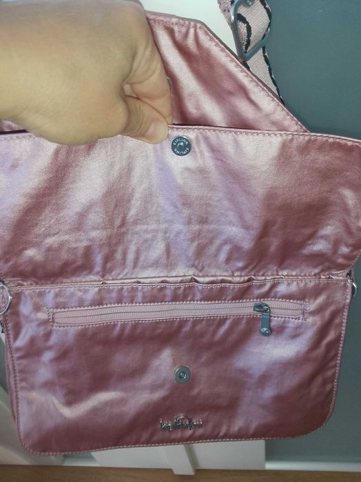 Бутикова чанта за през рамо нова