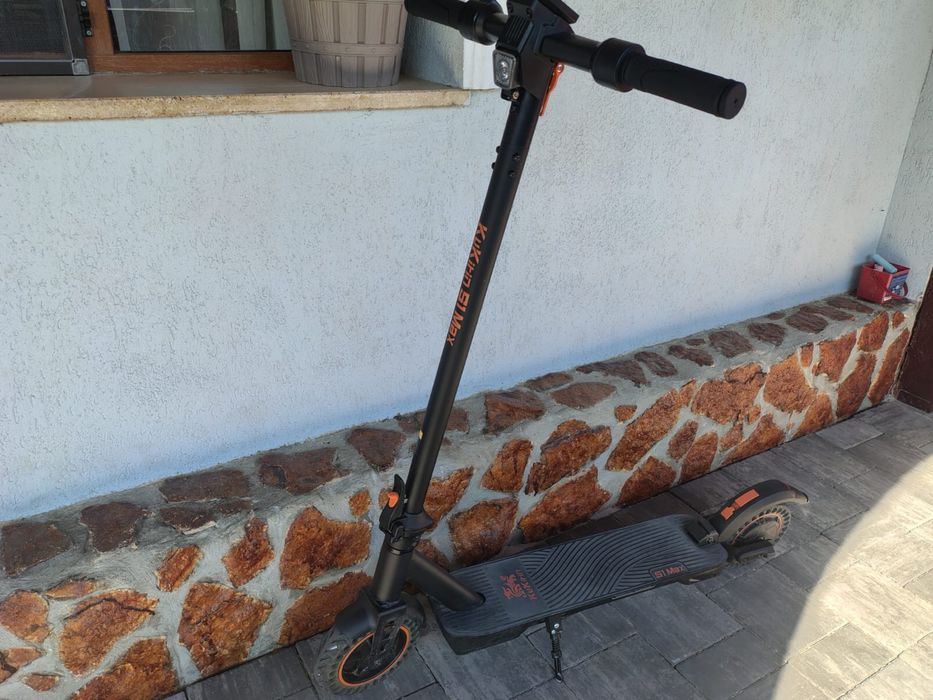 Trotineta electrica pliabila KuKirin S1 Max Viteza max. 25Km/h, Autonomie Max. 39 Km, Motor 350W, Acumulator 36V 10.4 Ah,Greutate Max. 100 Kg