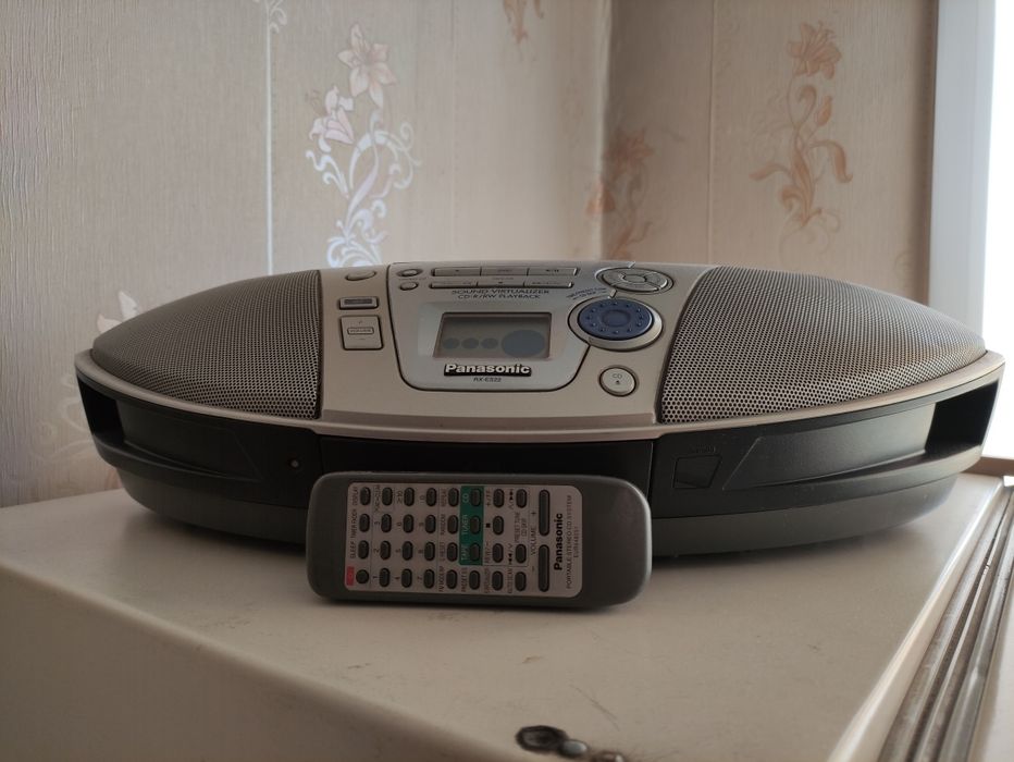 Продам стерео магнитолу