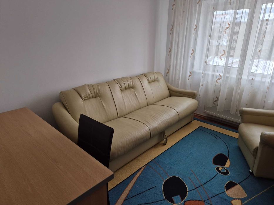 Apartament 3 camere de inchiriat
