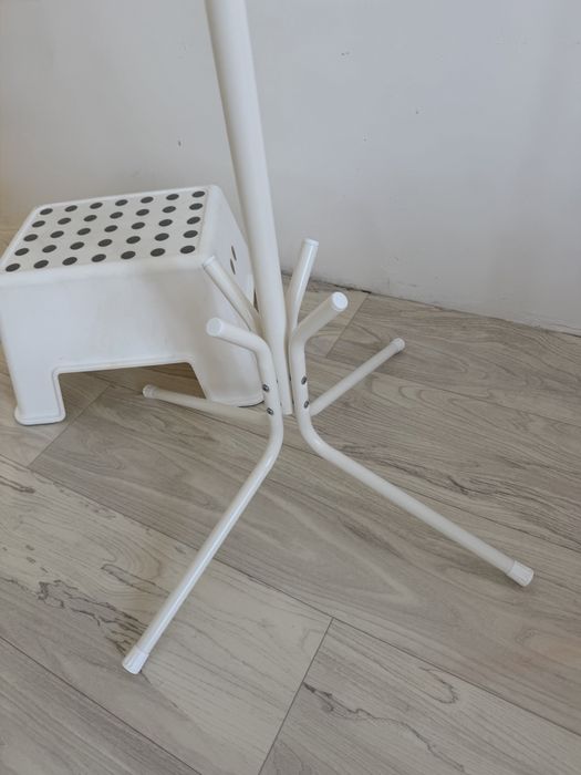 Продается стойка вешалка