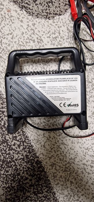 Redresor baterie auto