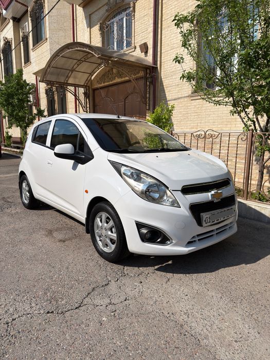 Srochni sotiladi Spark 2012 yil 1 evro idiyal