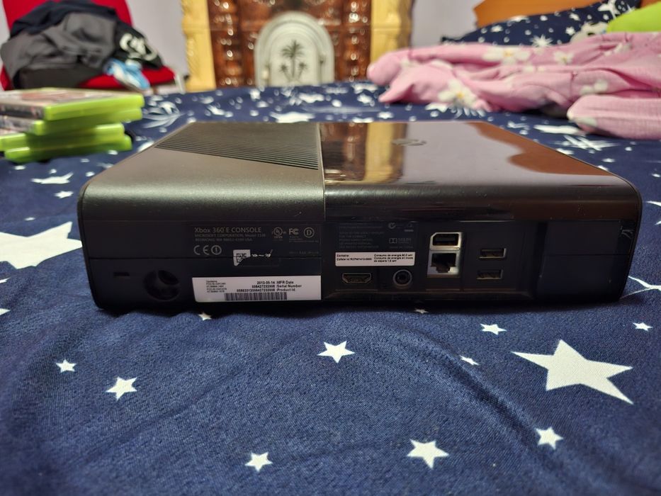 Vand Xbox 360 E 500gb