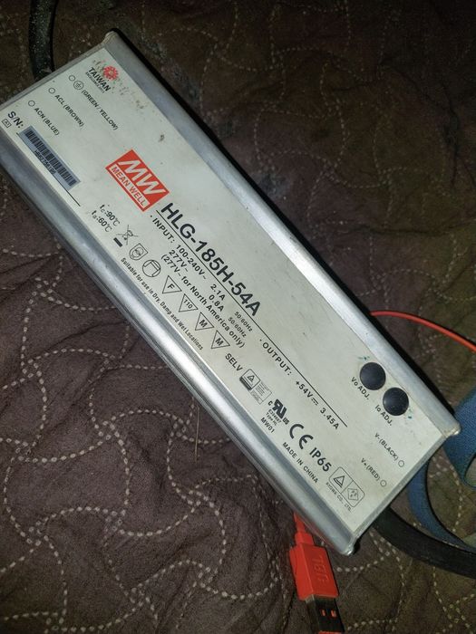 Sursa led profesionsla 54 volti ajustabila.