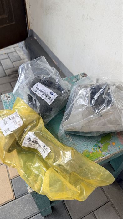 Подушка двигателя