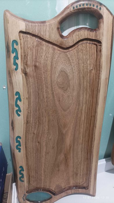 fund din lemn de nuc și rasina epoxidica