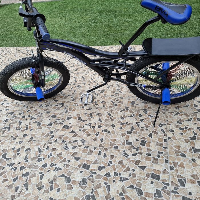 Велосипед BMX.  .
