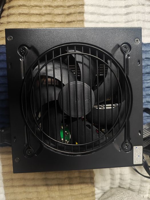 Продам блок питания на ПК 700w
