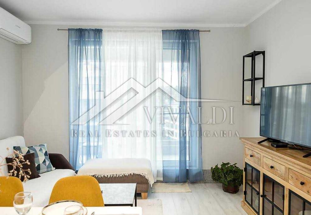 Дава се под наем Двустаен апартамент в Варна, Център - 65 кв.м за 648.21 € - Снимка #3