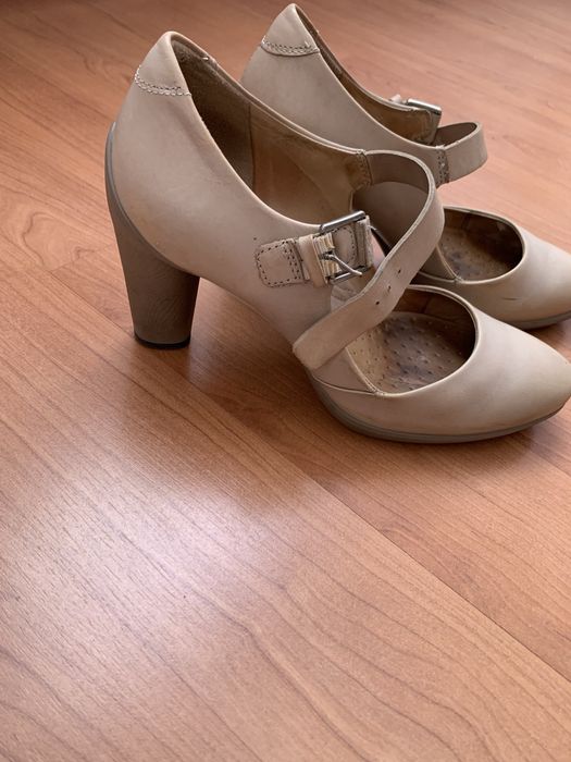 Туфли от бренда ECCO