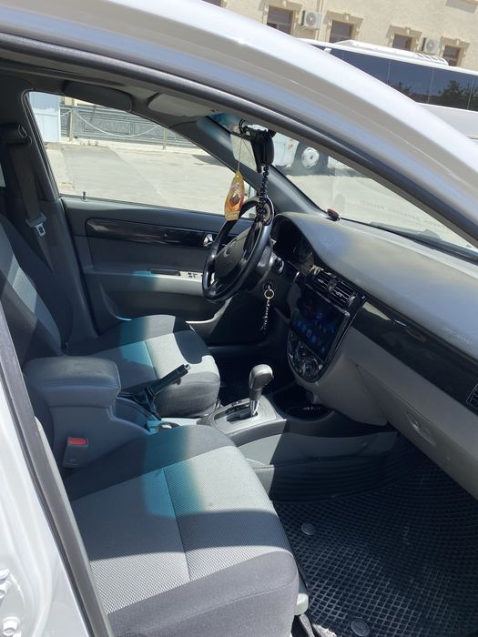 Gentra 1.6 sotiladi srochna