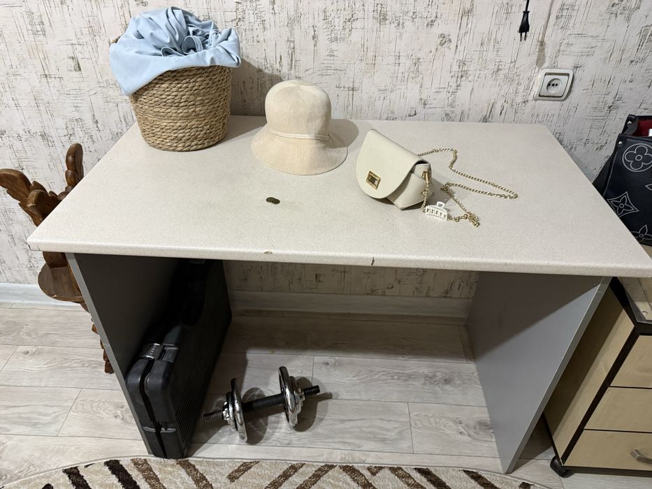 бесплатно шкаф парта