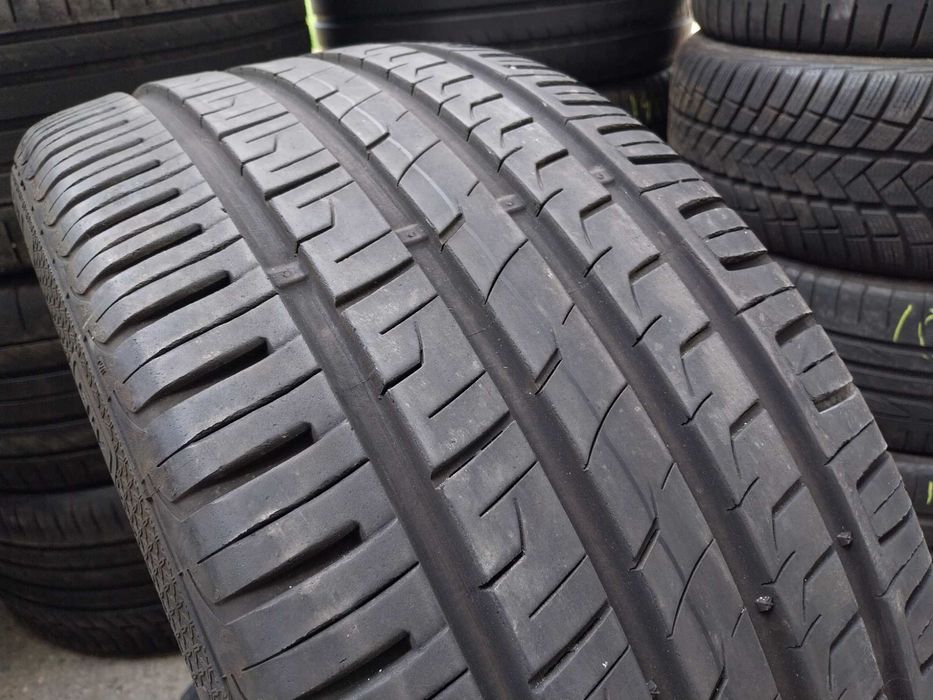 1xAnvelopa second vara 275 40 R20 Barum