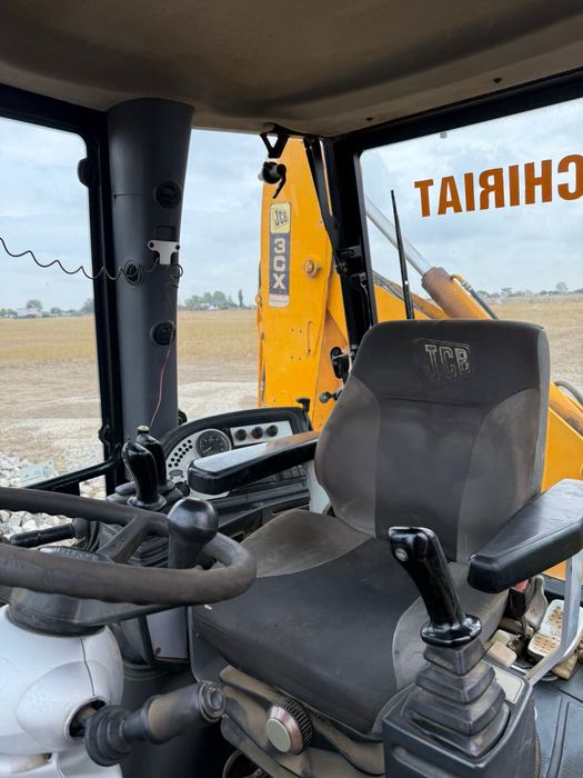 Buldoexcavator JCB 3CX