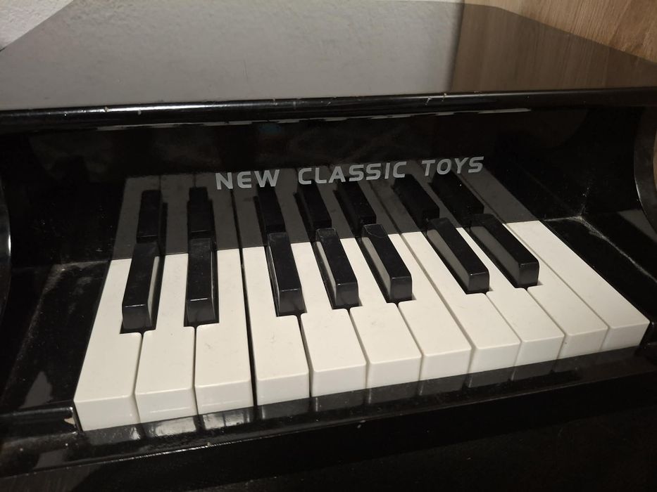 Pian vintige new toys