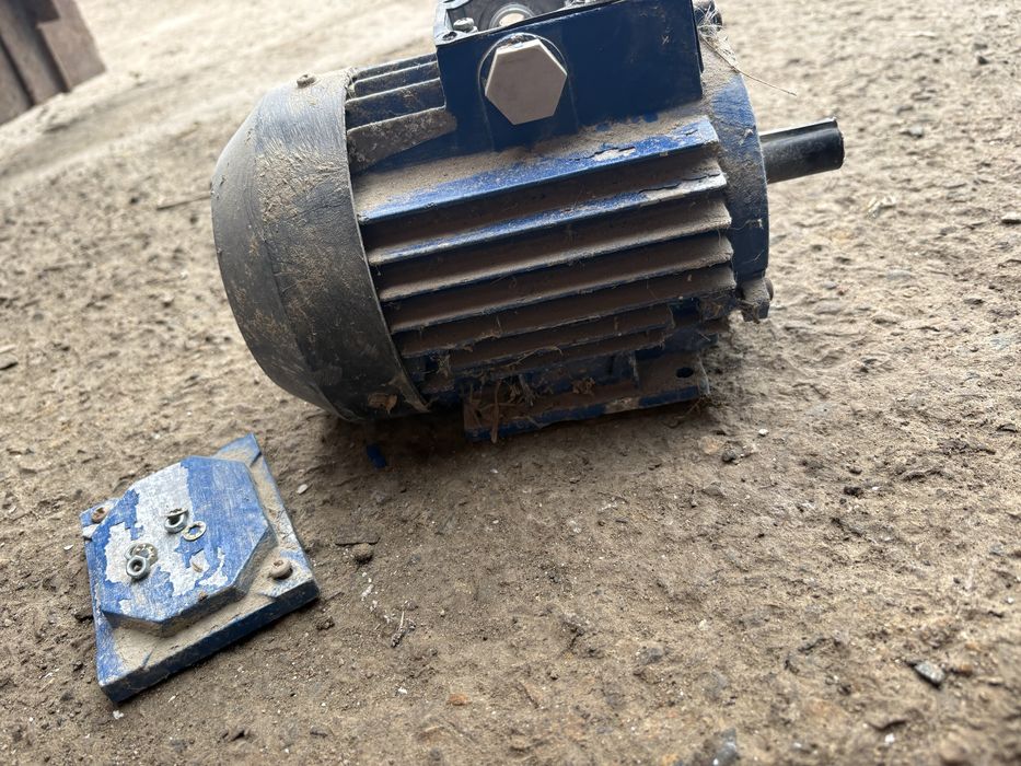 Двигатель ассинхронный «уралэлектро» 0,37квт