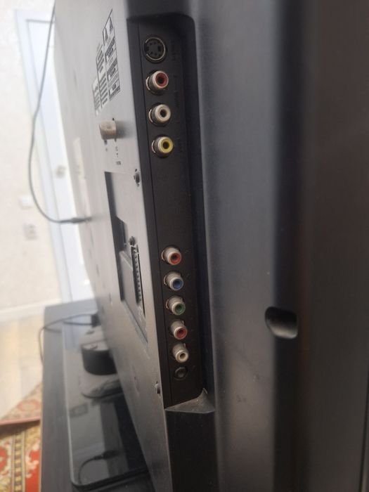 Продам телевизор 15000