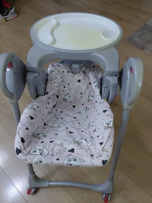 Scaun de masa reglabil