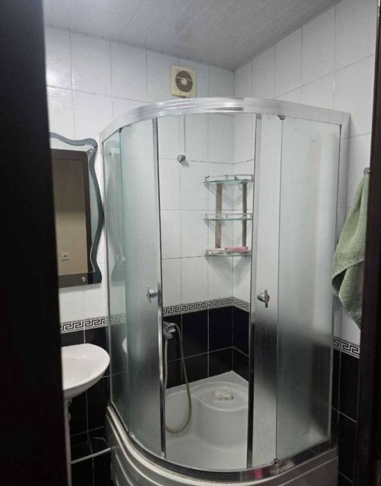 Rusalka tomonda 2 xonali uy sotiladi