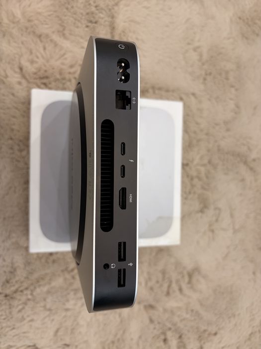 Apple Mac Mini A2686 M2 8GB RAM 256 GB