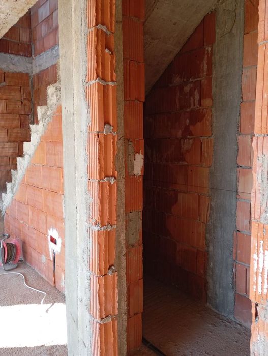 Duplex Modern in Chisoda zona linistita