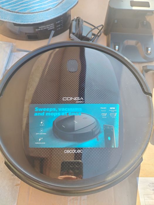 Cecotec Robot Aspirator Conga 1990 4 in 1, impecabil