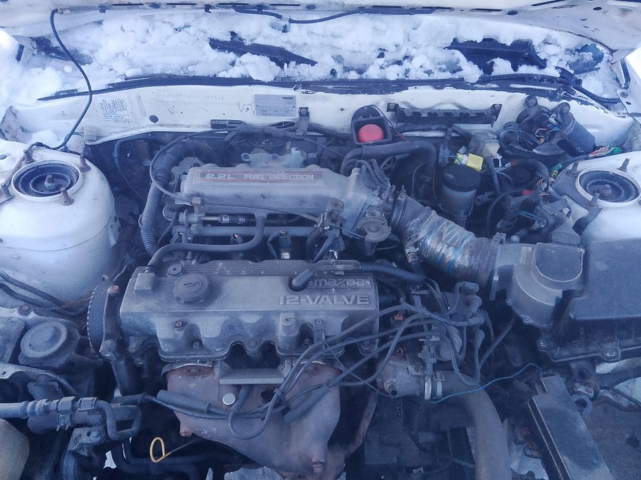 Продам по запчастям Мазда 626