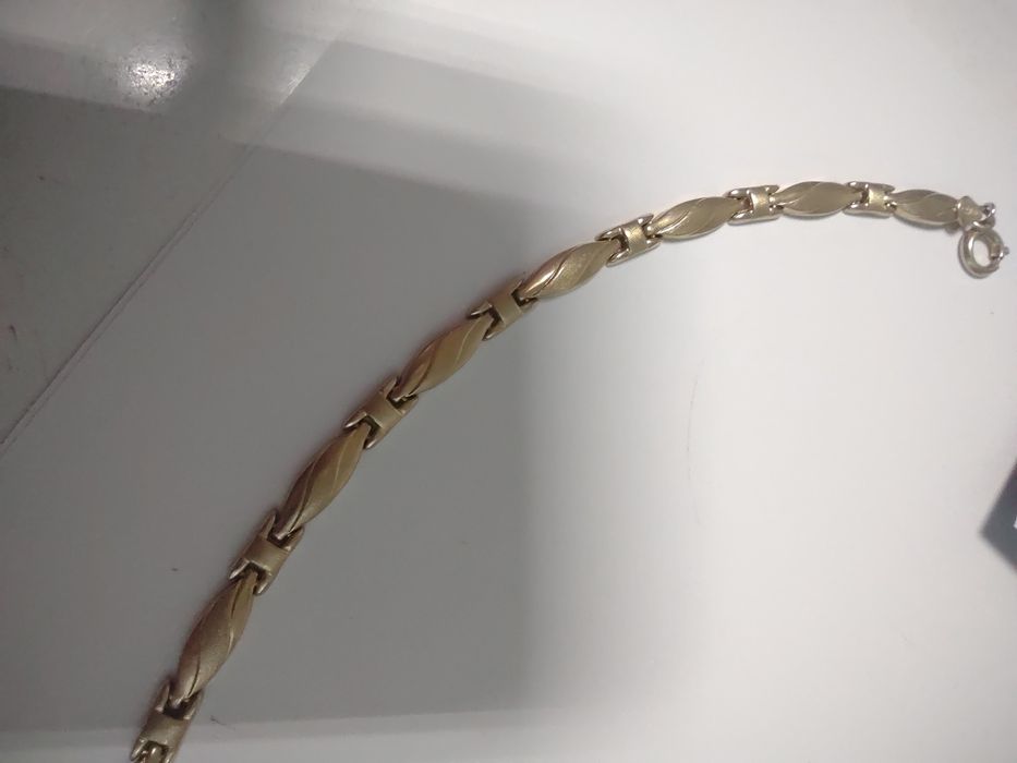 Bratara aur 14k (efn)