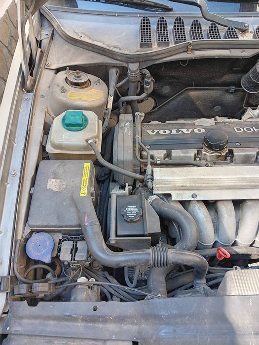 Лека кола Volvo 850