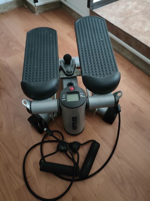 Vând Stepper Kettler