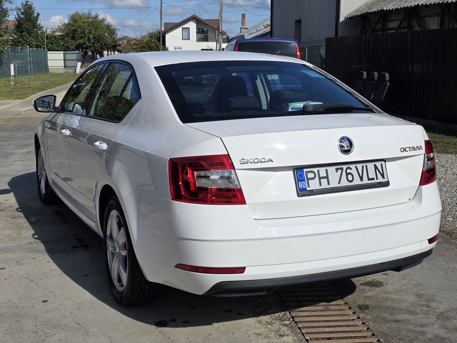 SKODA Octavia 2019 — imagine 5