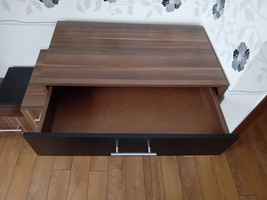 Спален комплект – гардероб,  легло 160/200, тоалетка, нощни шкафчета