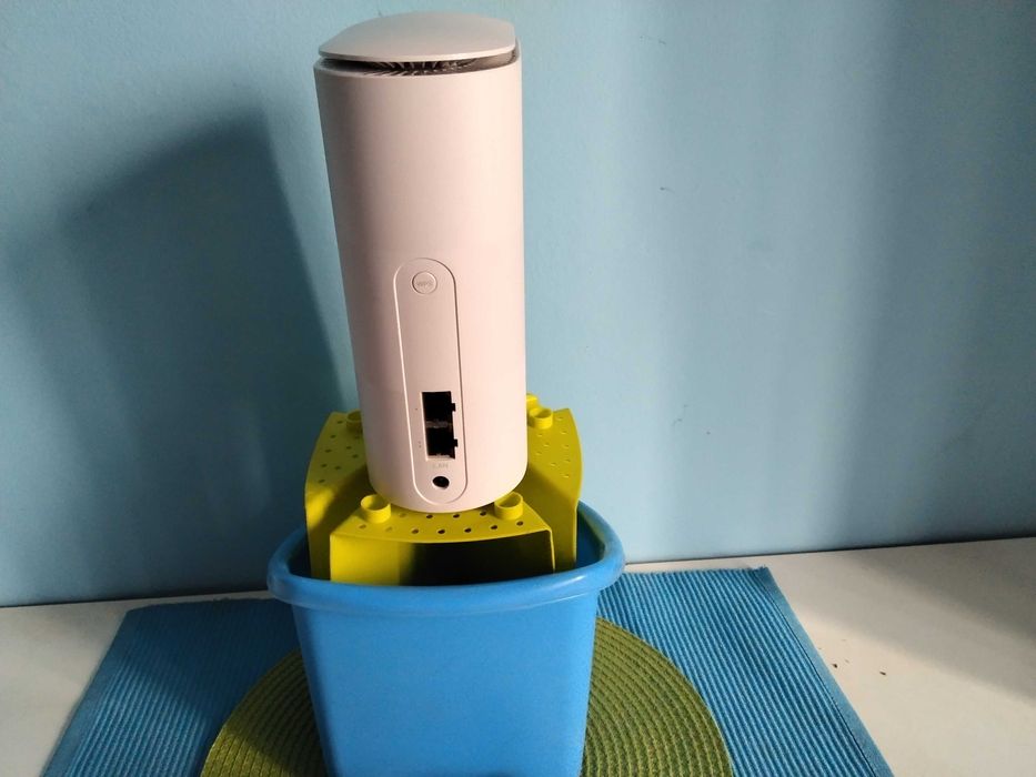 чисто нов 5 джи рутер за сим карти и високоскоростен интернет на Иетел