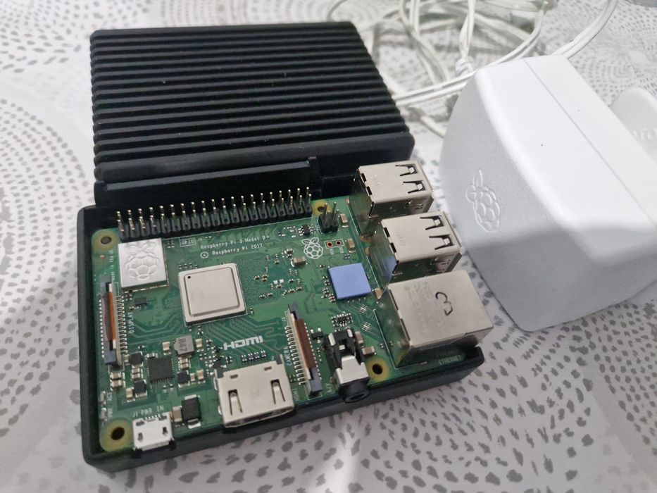 Raspberry Pi 3 model b+